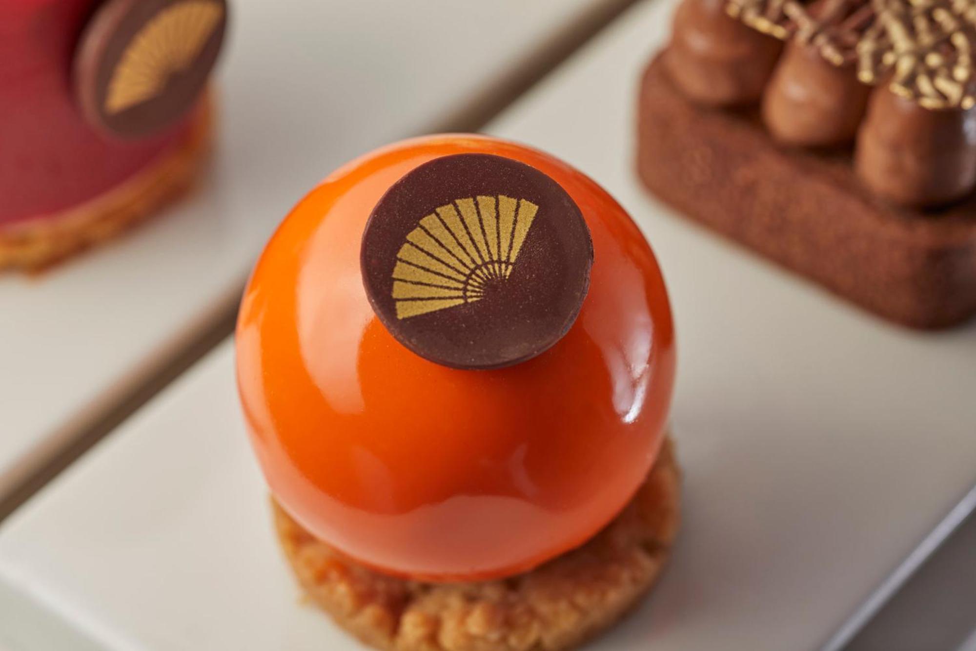 Mandarin Oriental, Santiago Hotel Luaran gambar A dome dessert