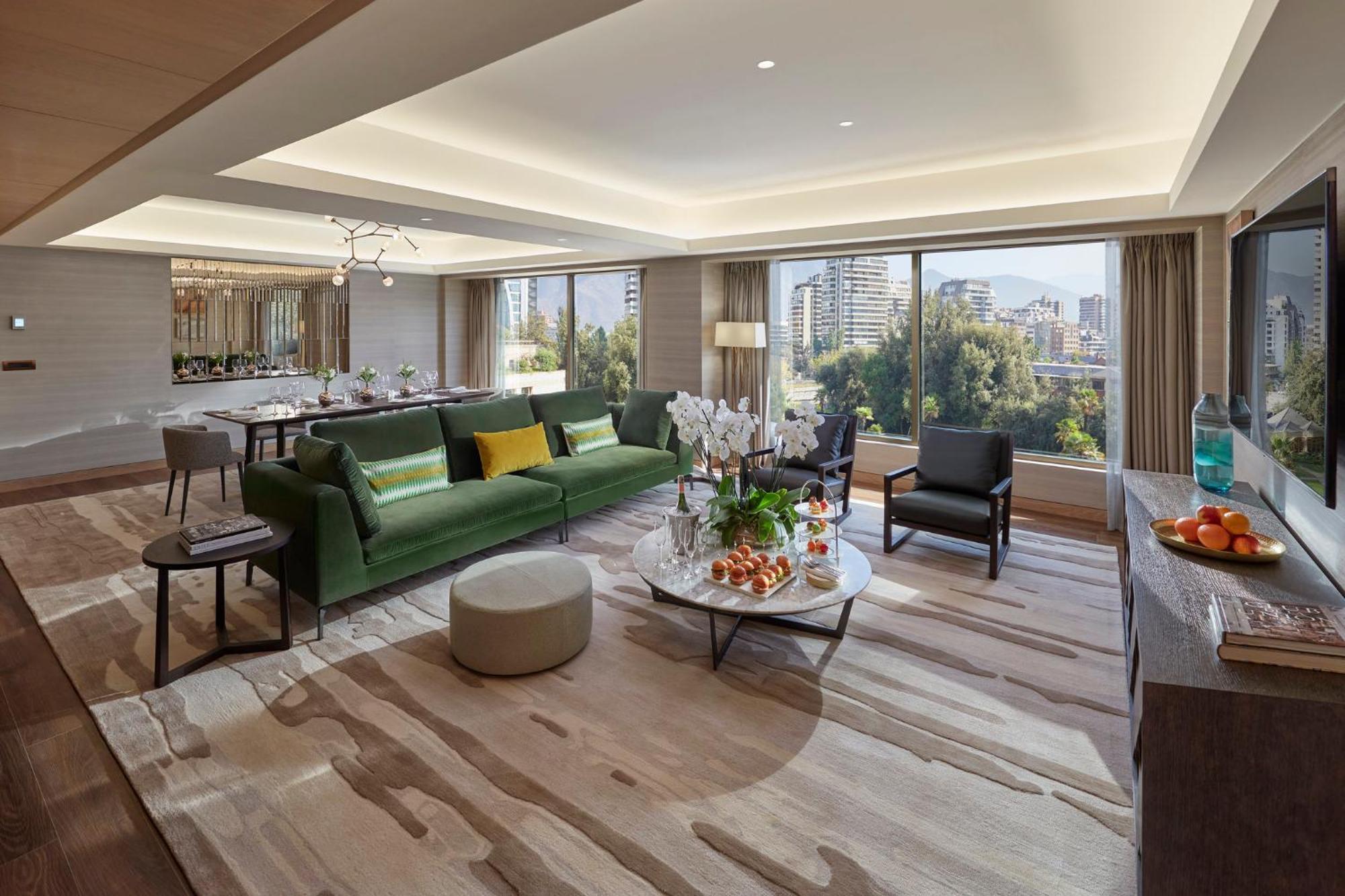 Mandarin Oriental, Santiago Hotel Luaran gambar The Living Room of the Presidential Suite