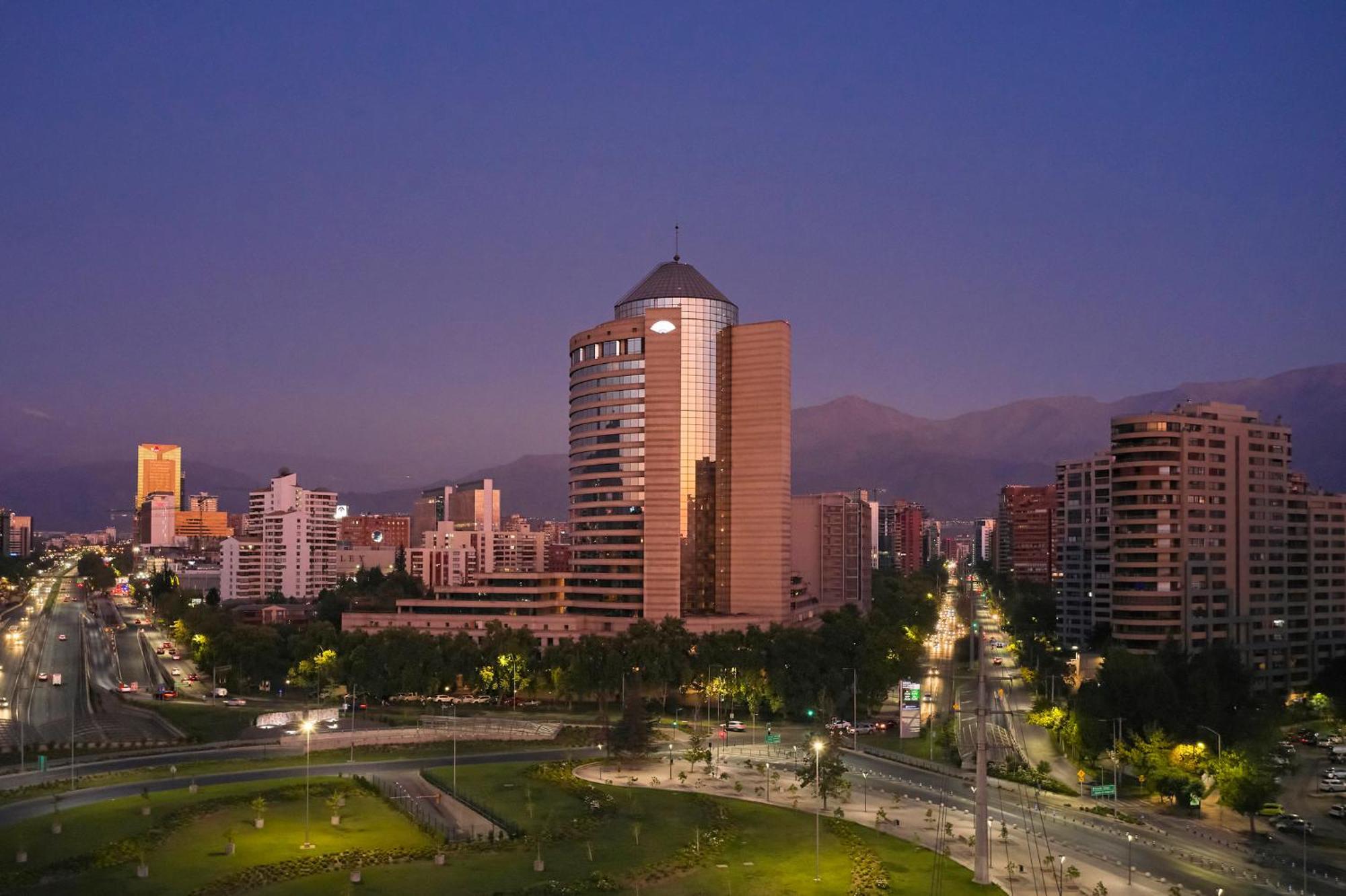 Mandarin Oriental, Santiago Hotel Luaran gambar Santiago skyline