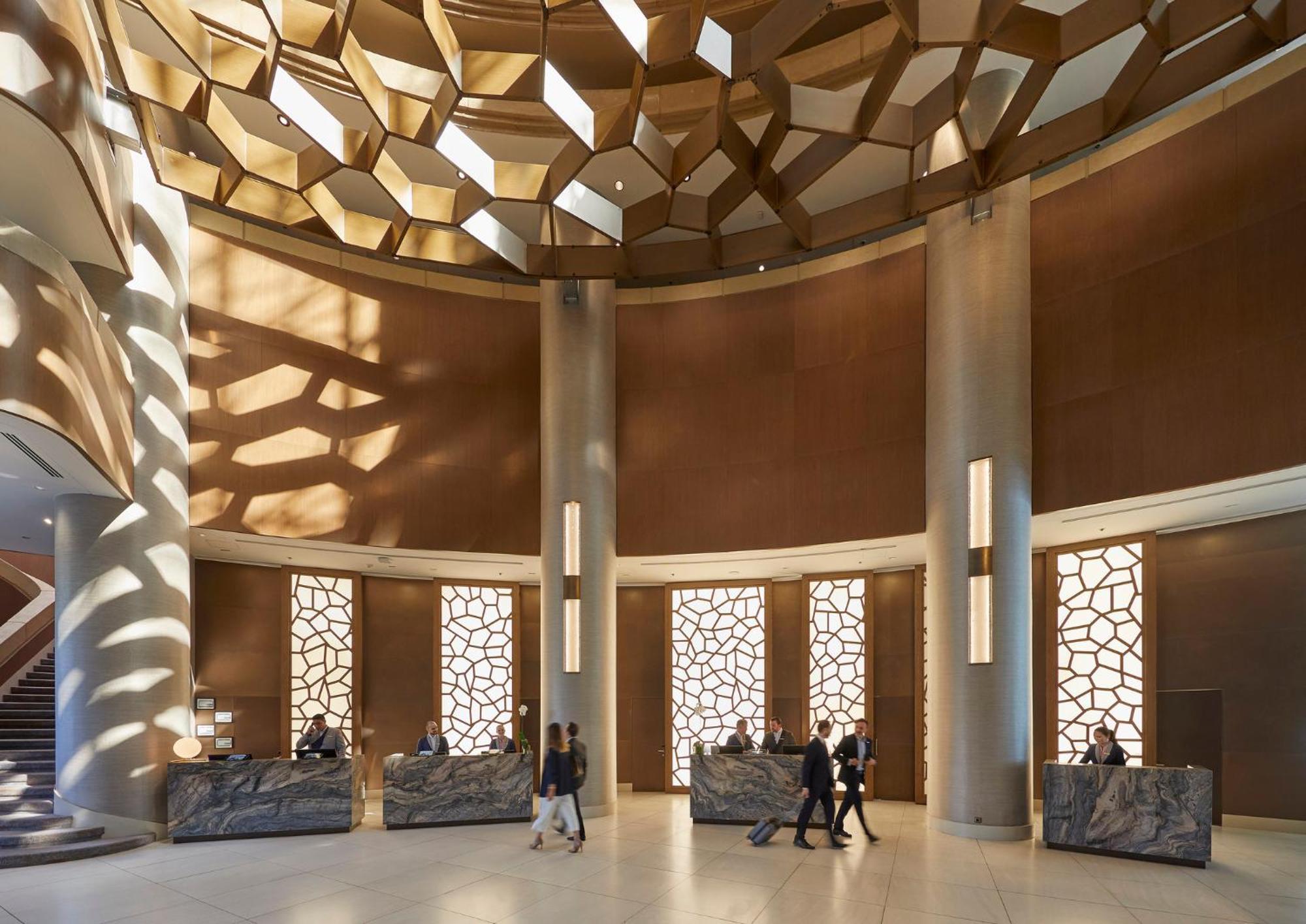 Mandarin Oriental, Santiago Hotel Luaran gambar The lobby of the Ritz-Carlton, DIFC